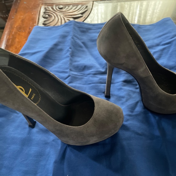 Yves Saint Laurent size 37 gray shoes very beautiful - Picture 3 of 6